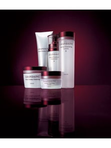 化妆品与家用电器 Yoka时尚网37页产品专题解析